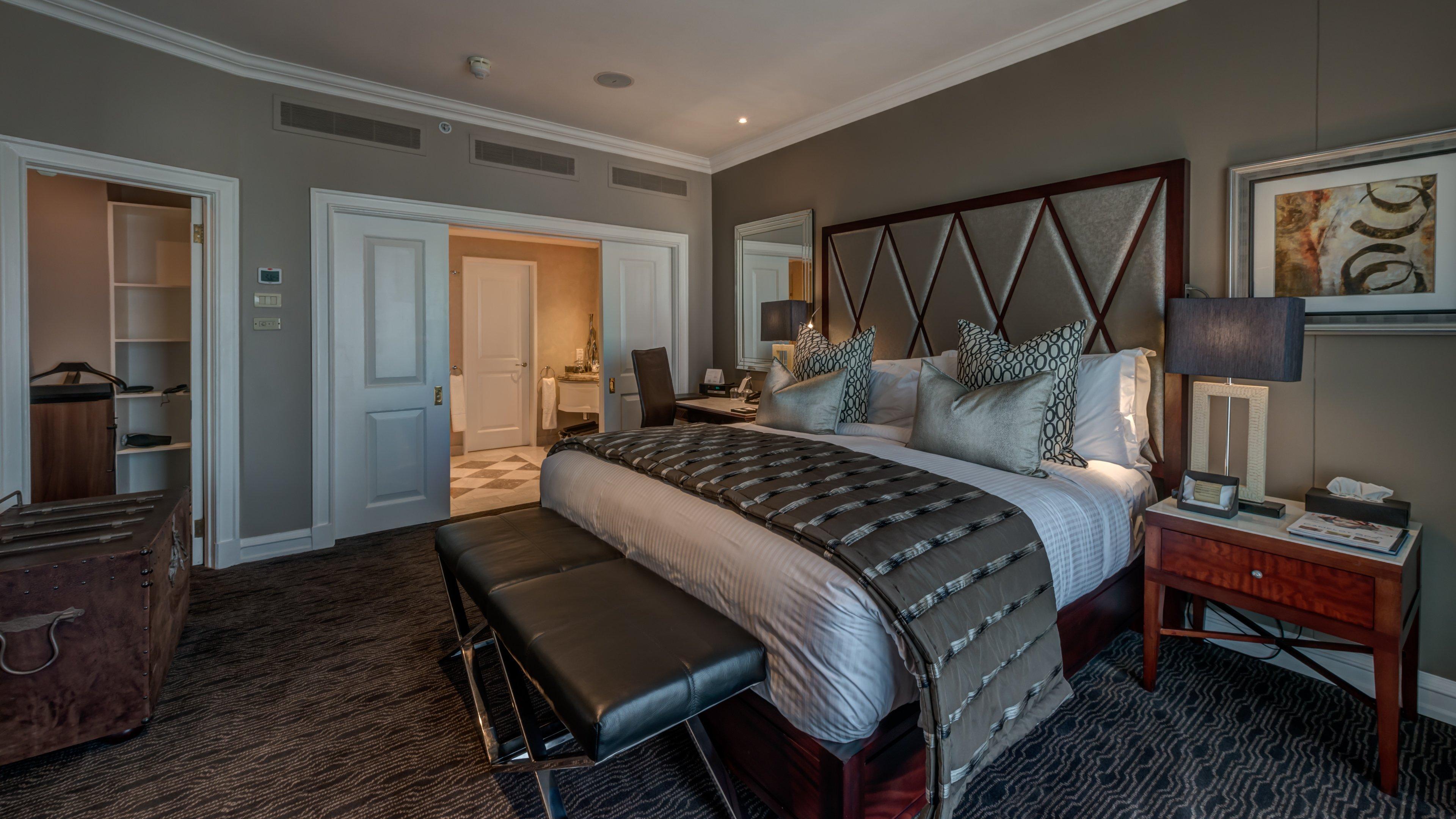 Intercontinental Johannesburg Or Tambo Airport Hotel By Ihg Kempton Park Zewnętrze zdjęcie A bedroom at the Four Seasons Hotel
